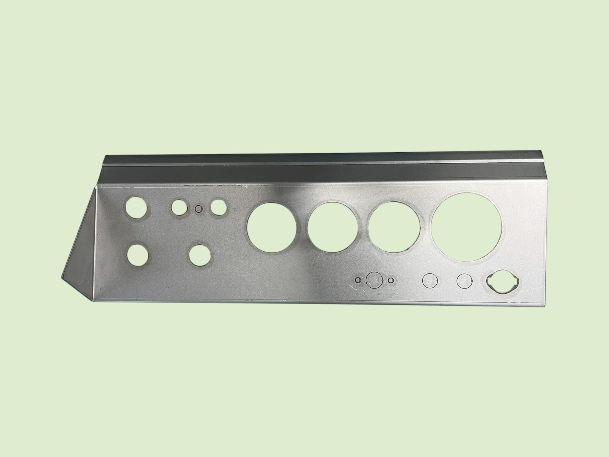 Dashboard left Unimog 2010 - Dashboard20101um0332 photoroom - UM0332