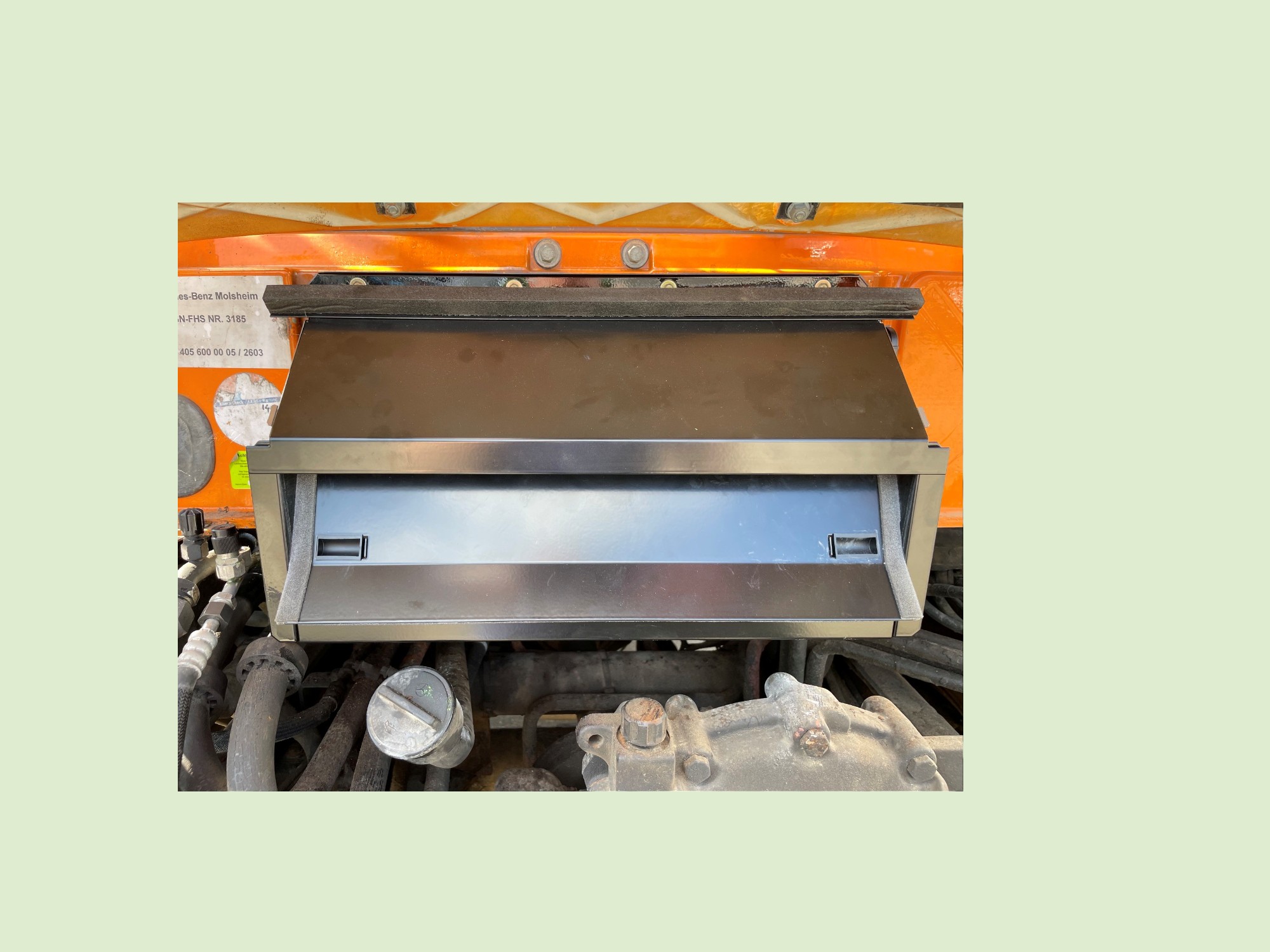 Kachel / airco unit Unimog U300/U400/U500 - Kachel2a4058300861 - 4058300861U