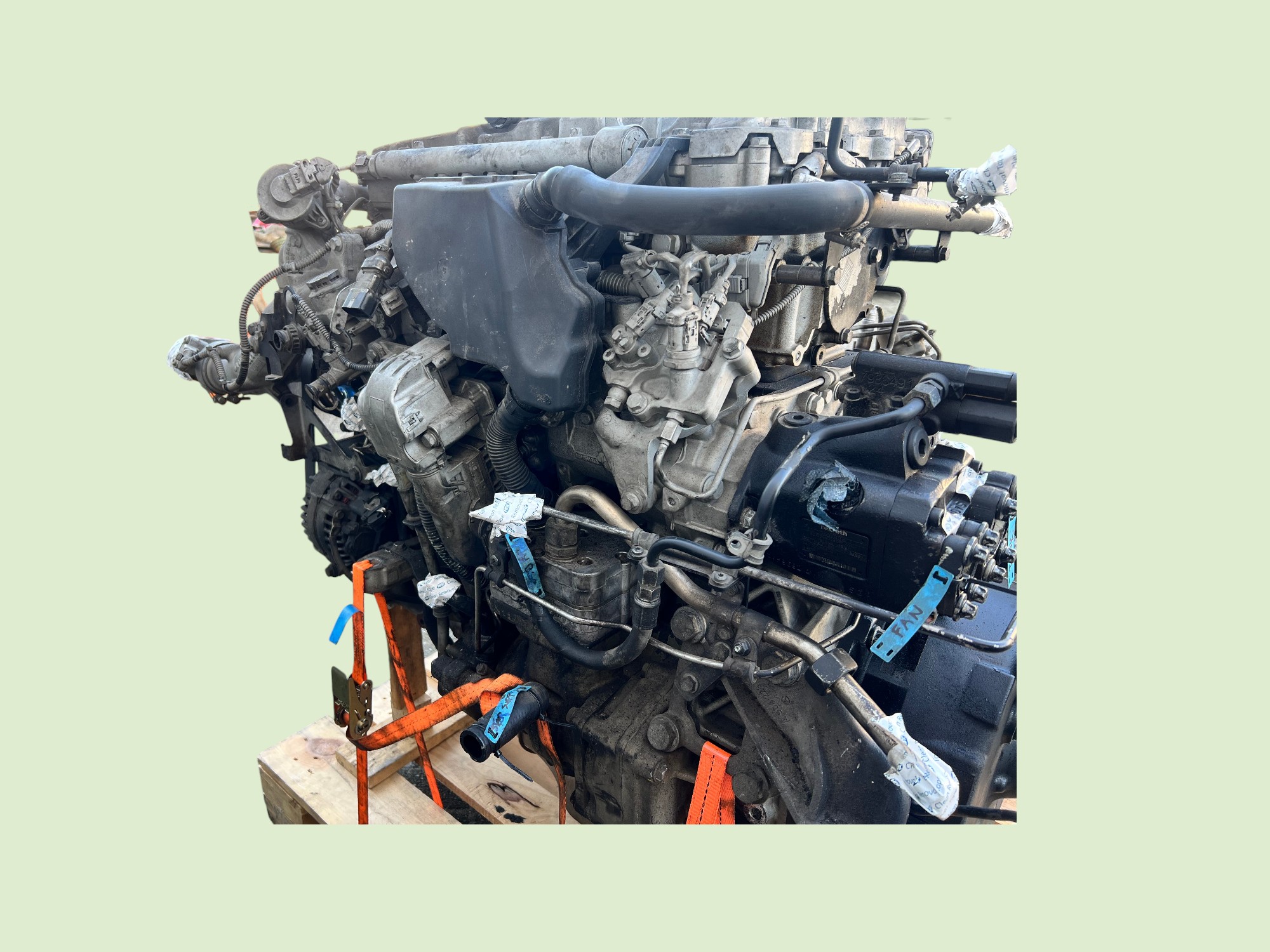 Gebrauchter Motor OM934, ohne Hydraulikpumpe und Kupplungssatz - Motor210686u photoroom - 10686U