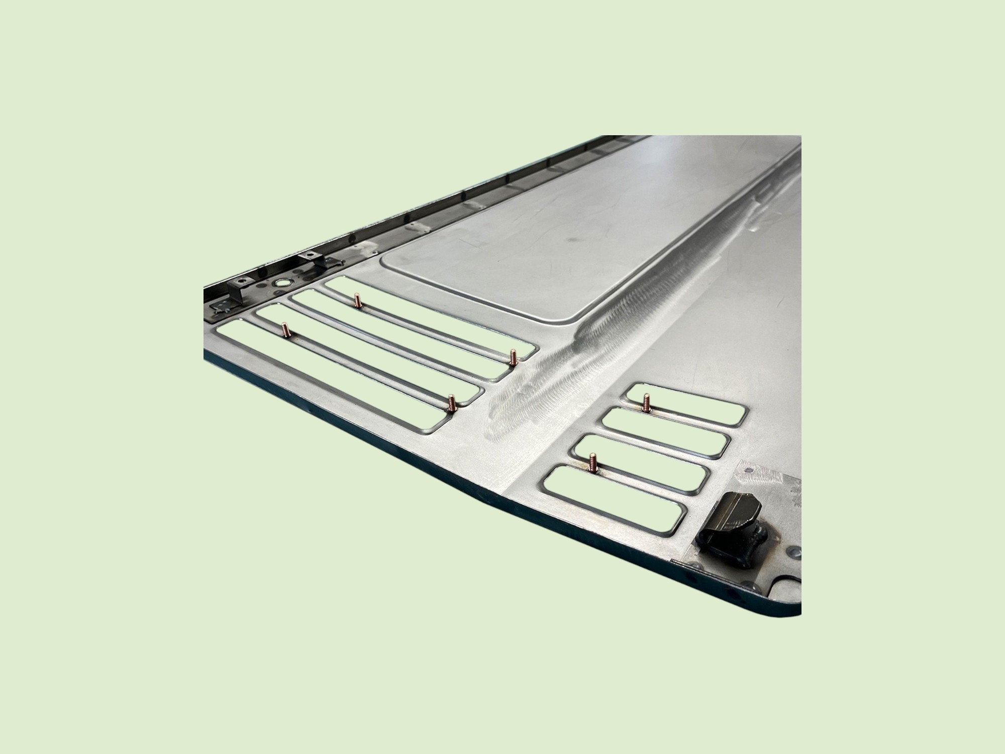 Rechter zijdeksel motorkap MB-Trac 1000-1100 - Motorkaprecht2mb0060 photoroom - MB0060