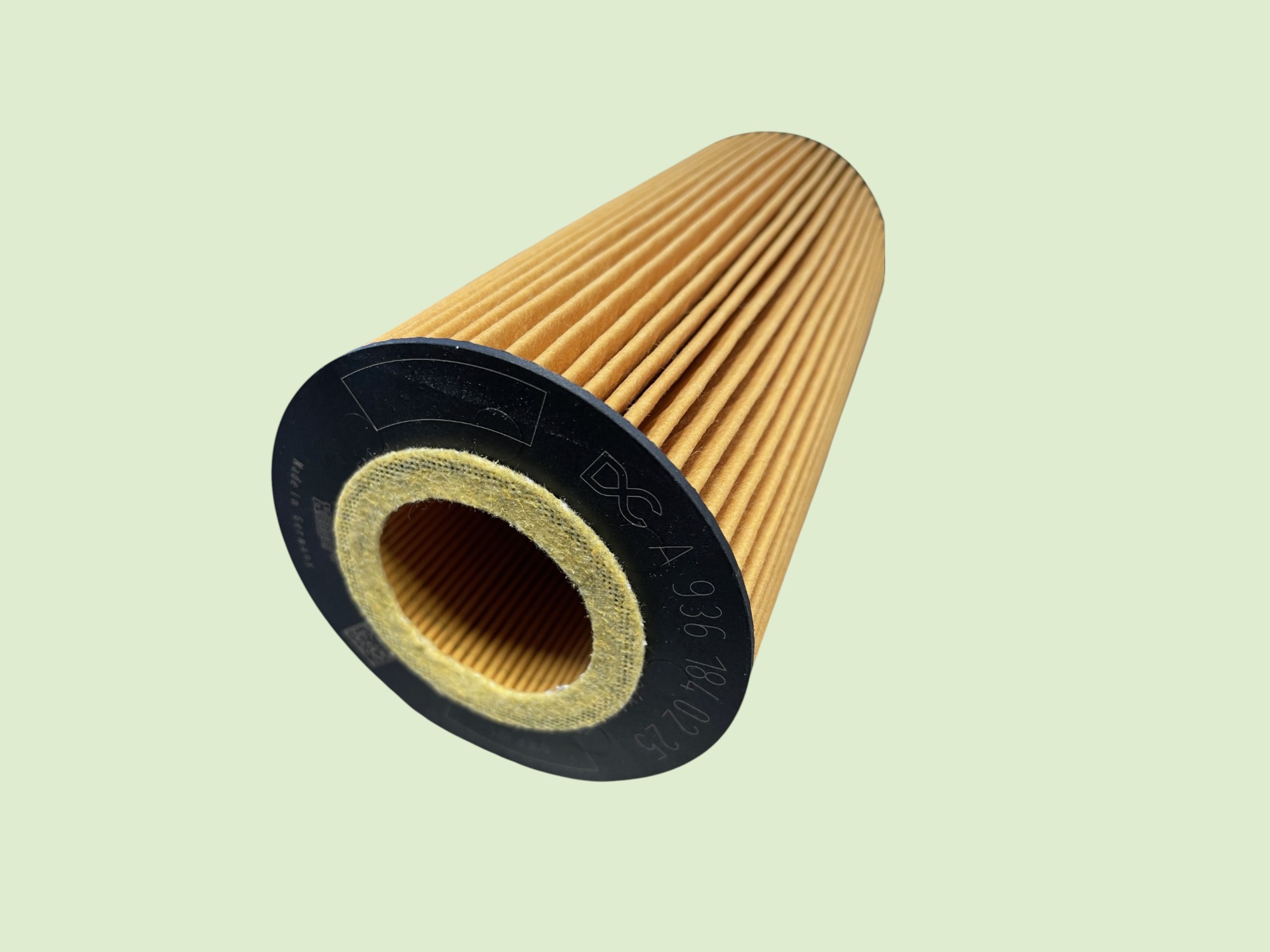 &Ouml;lfilter Unimog motor OM 936 - Oliefilter39361800009u photoroom - 9361800009U