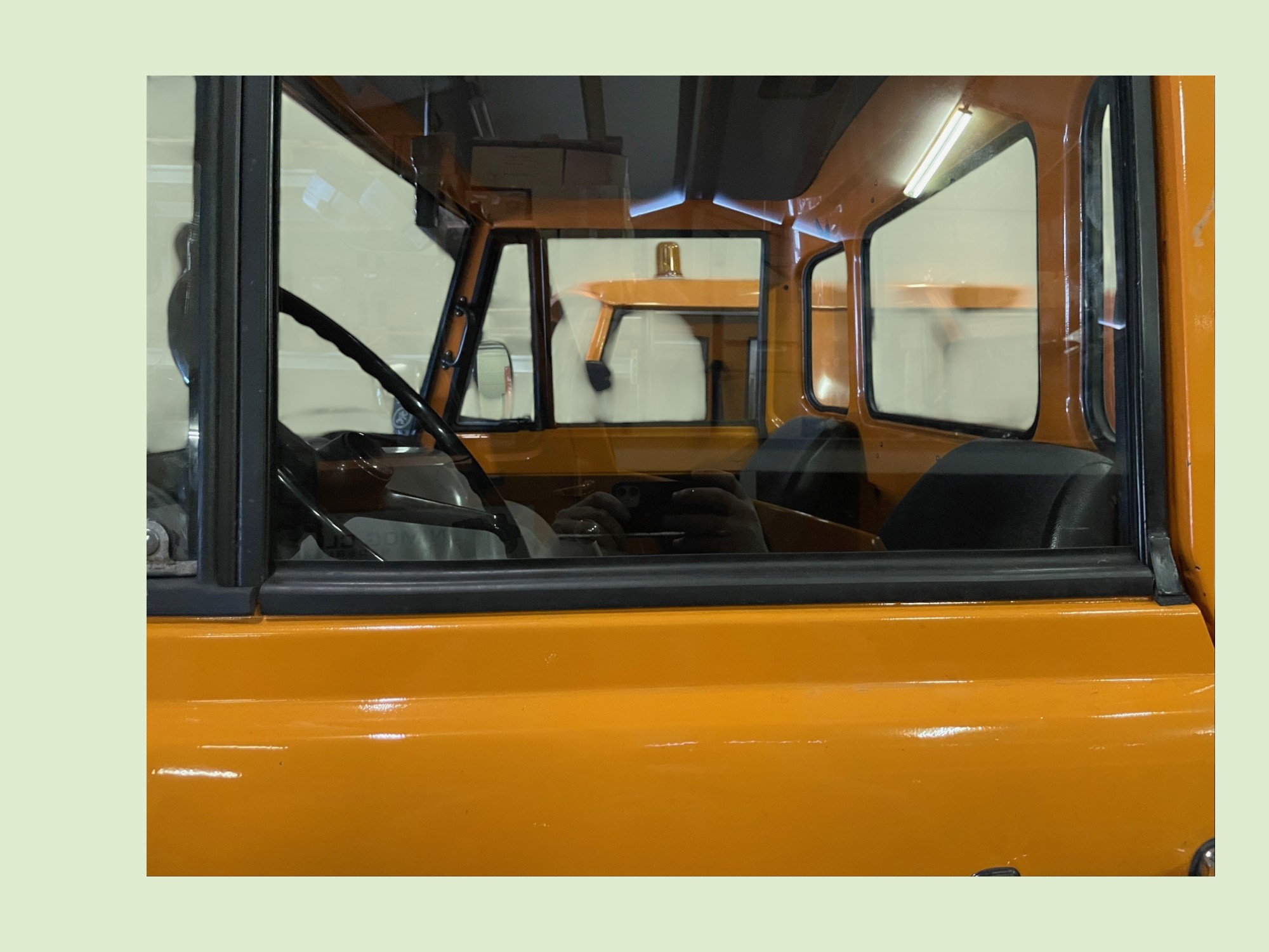 Raamsnor Unimog 403/406/413/416/417/421 - Remsnor50019870652 photoroom - 0019870652U