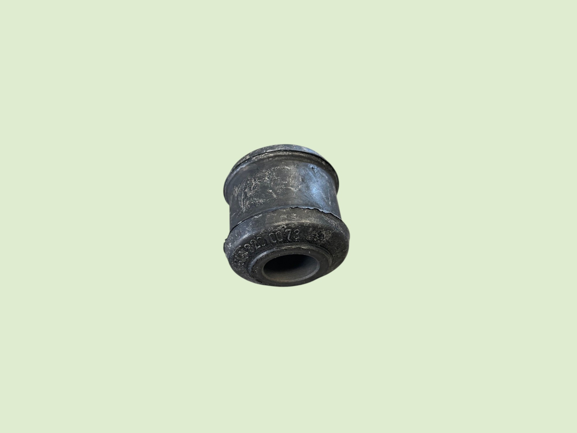Stabilisatorgummi, zus&auml;tzlicher Stabilisator Unimog 403 / 406 / 416 - Rubber23183200073u photoroom - 3183200073U