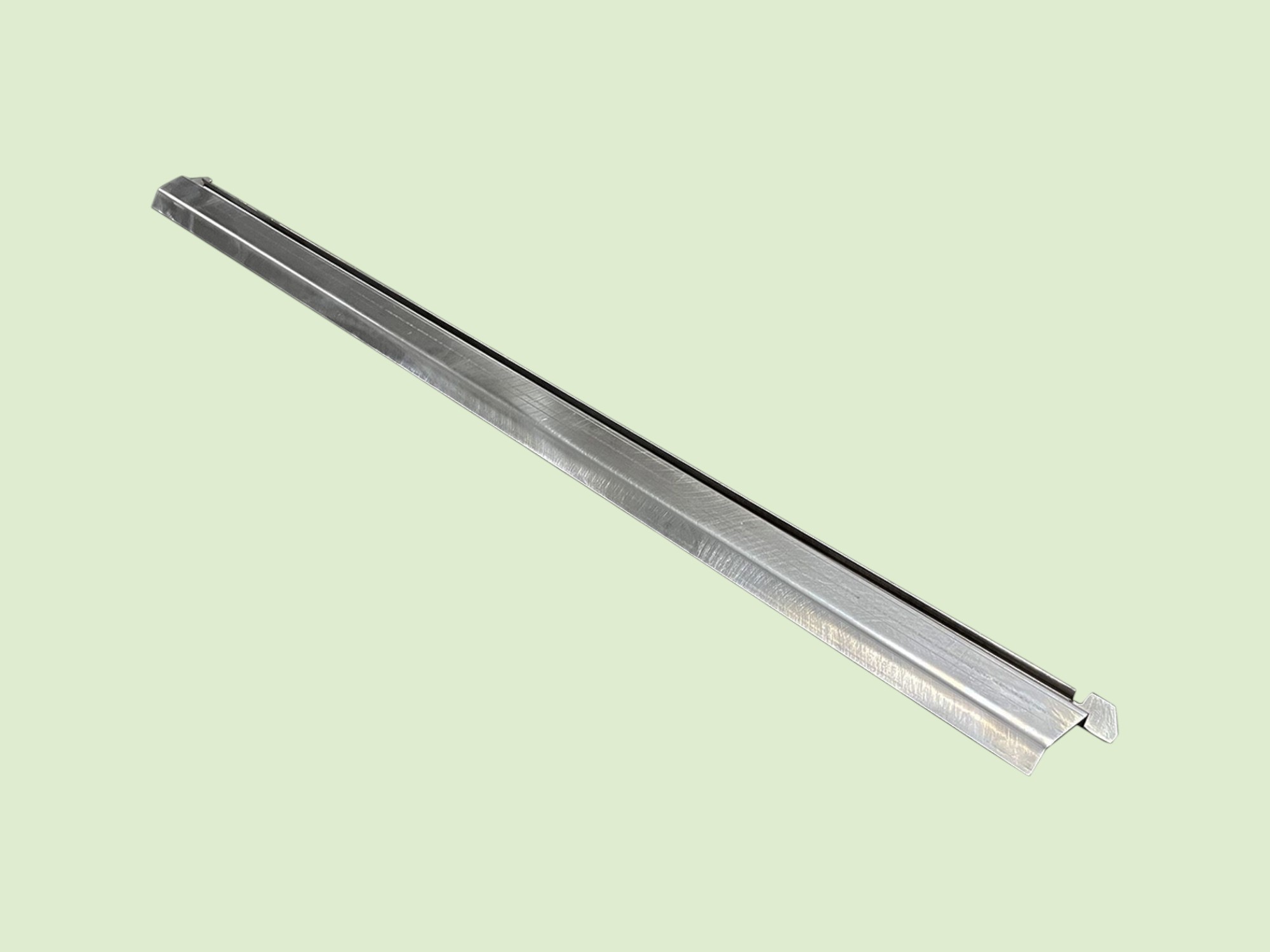 Upper trim strip front panel/radiator grille Unimog 2010 - Sierstripgril1um0375 photoroom - UM0375