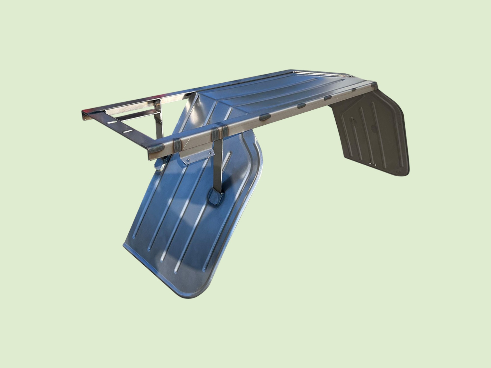 Spatbord links achter U424/425/427 etc. U-serie - Spatbordlinksa2um0187 photoroom - UM0187