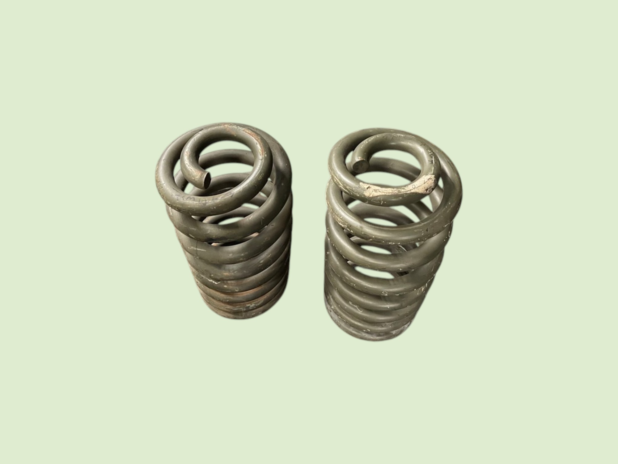 Used rear spring set Unimog 1300 - Veer110746u - 10746U