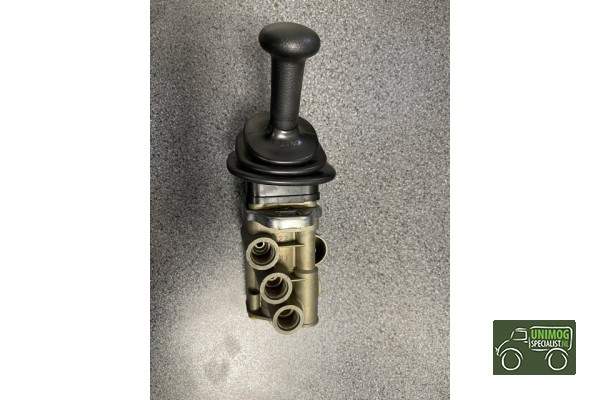 Handbrake valve U-series MB-Trac