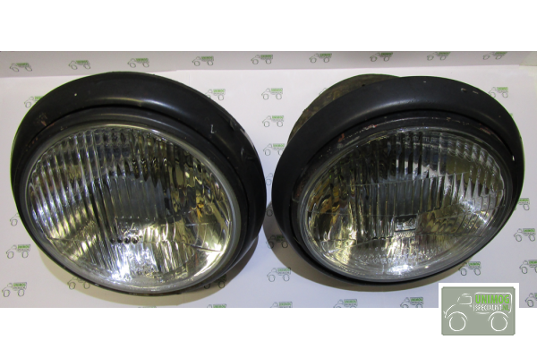 Headlights Unimog 406/421 used 